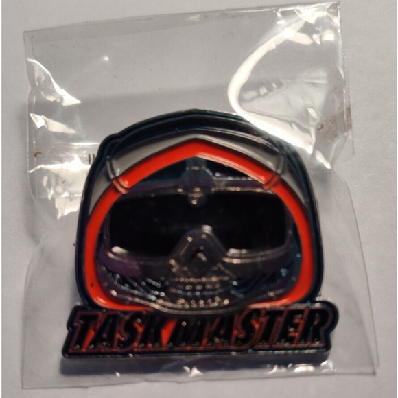 Taskmaster Black Widow Movie Avengers Marvel MCU Comics Pin Pinback - Picture 3 of 4